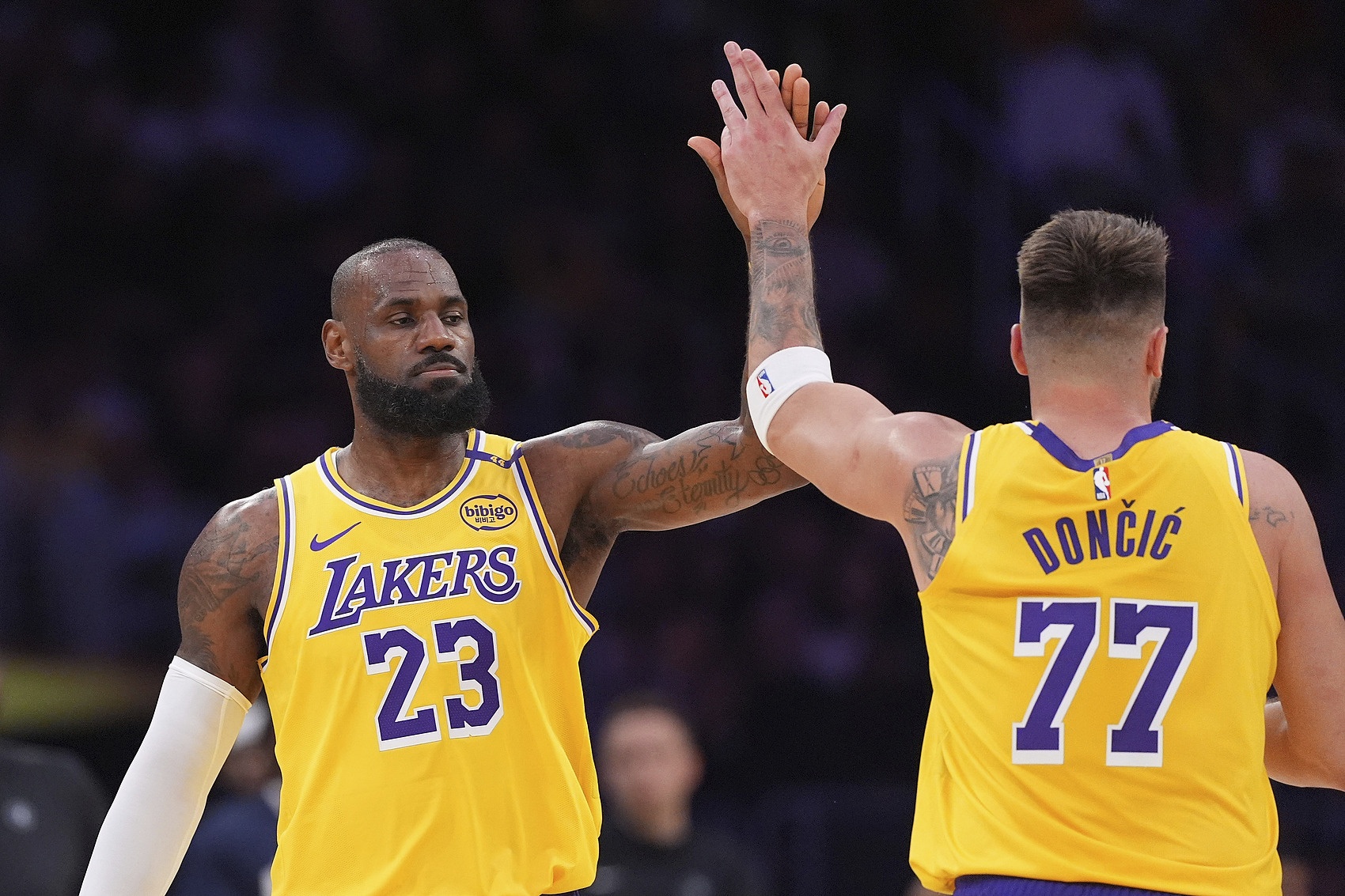 ESPN只聊湖勇?A-史密斯:巴克利是媒体人但根本不懂人们爱看什么